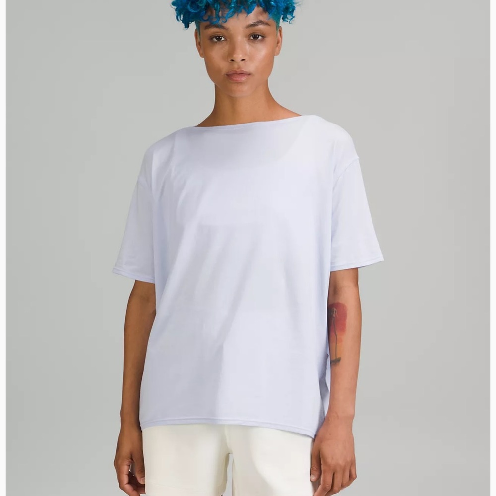 Lululemon back in action short sleeve shirt